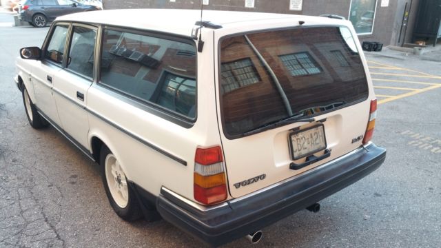 1992 Volvo 240 GL Wagon 4-Door - photo 4