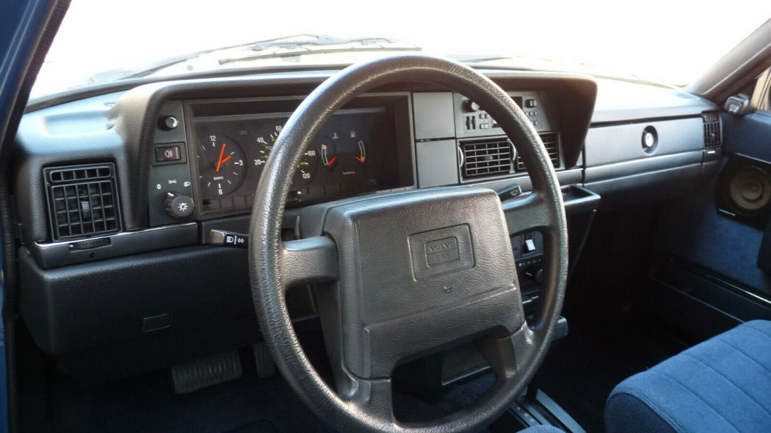 1992 Volvo 240 - photo 13