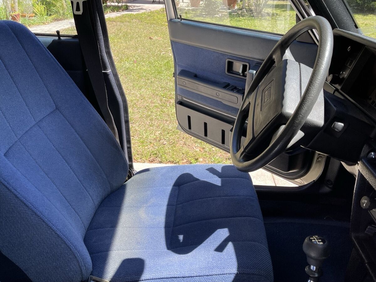1992 Volvo 240 BASE - photo 12