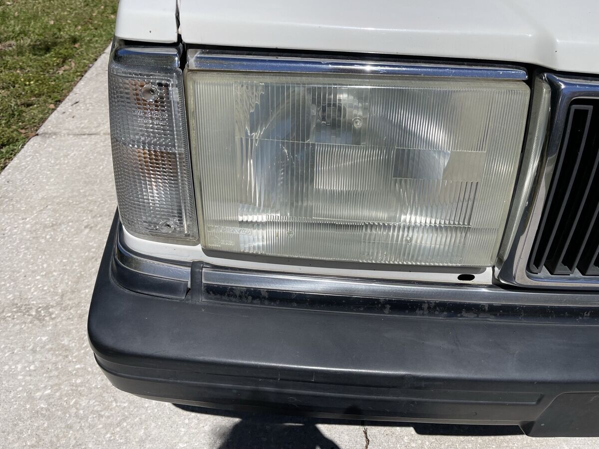 1992 Volvo 240 BASE - photo 6