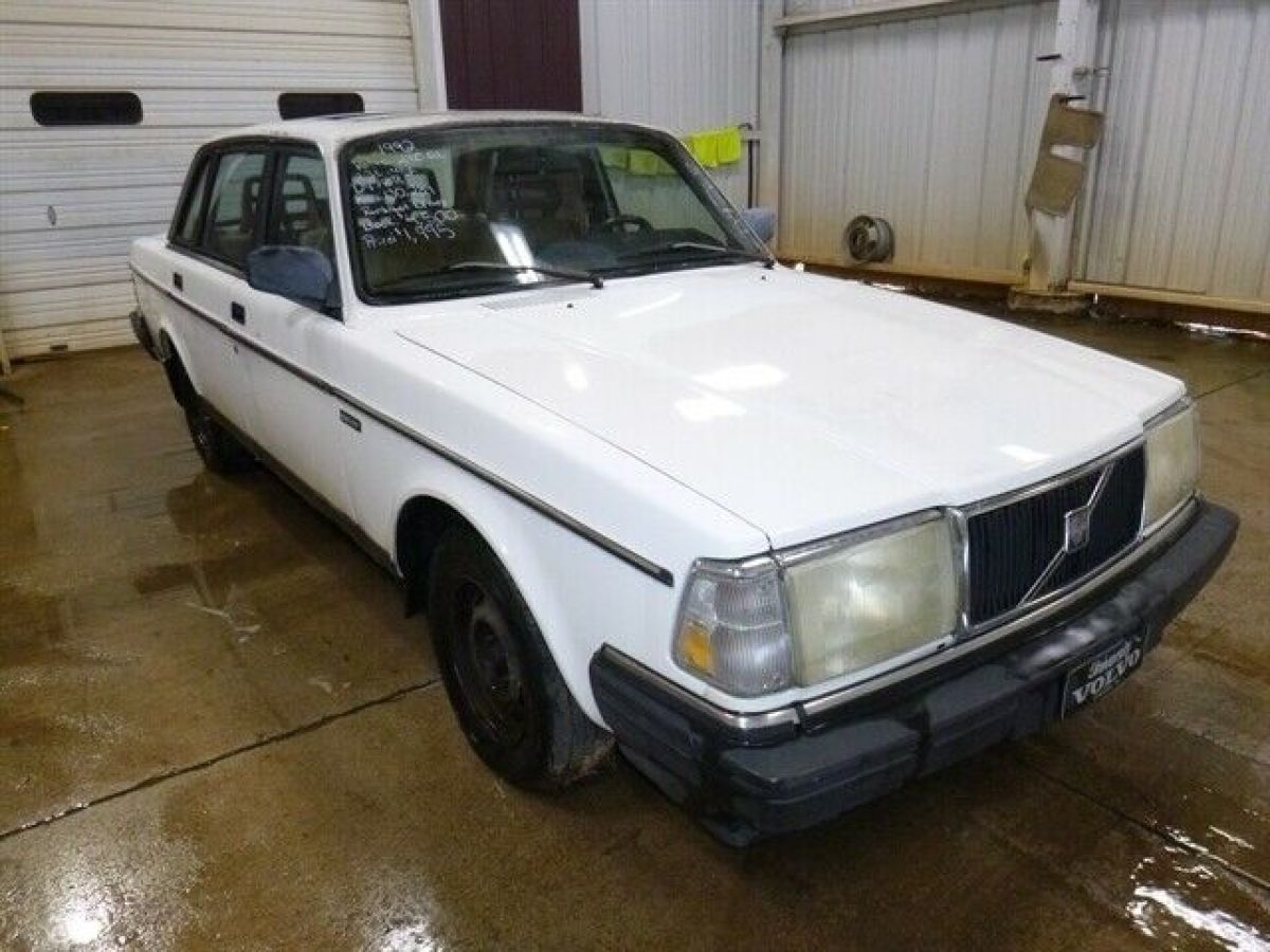 1992 Volvo 240 Series GL - photo 5