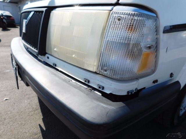 1992 Volvo 240 - photo 11