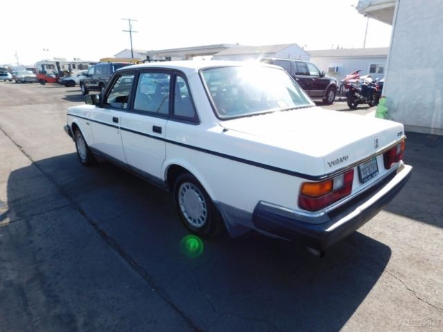 1992 Volvo 240 - photo 3
