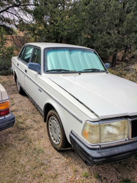 1992 Volvo 240DL 1992 Volvo 240 DL