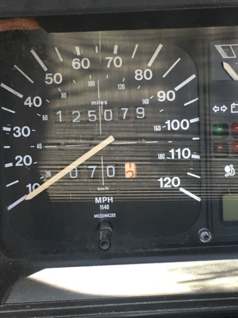 1992 Volkswagen Cabrio Black - photo 5
