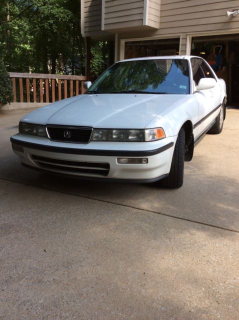 1992 White Acura Vigor GS with Sunroof and Bicycle Tow Bar - Best Car Made Ever 1992 Acura Vigor GS