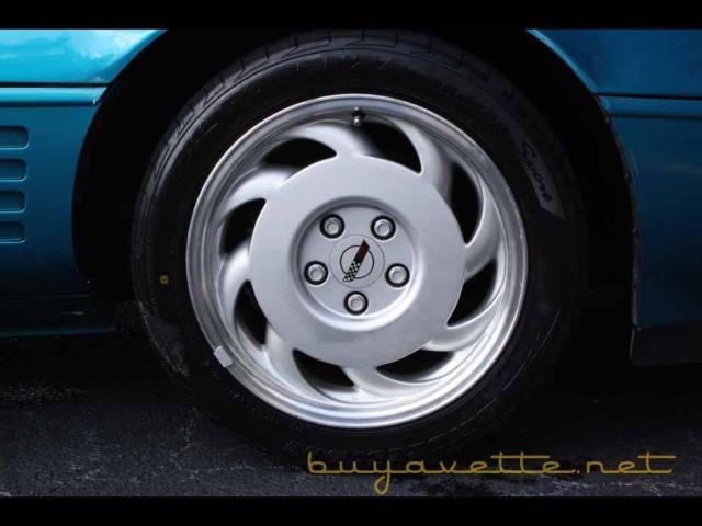 1992 Chevrolet Corvette Convertible - photo 12