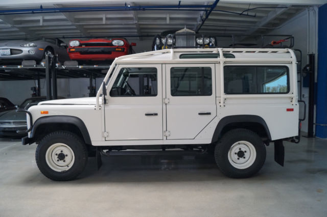 1993 Land Rover Defender 4 DOOR 110 WITH 76K ORIG MILES! - photo 2