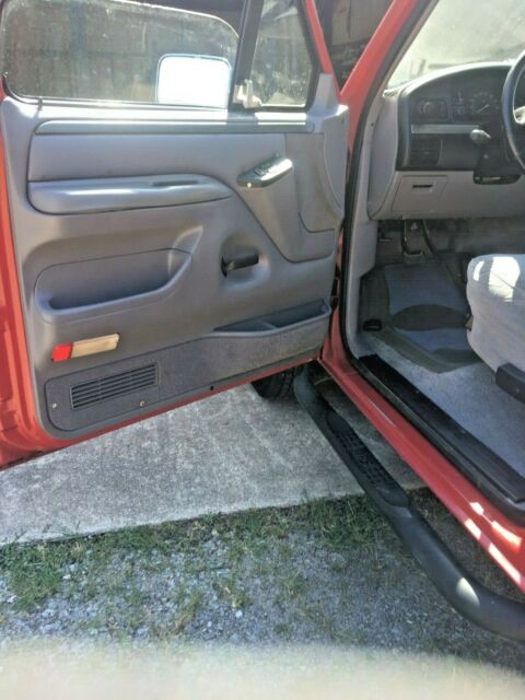 1993 Ford F-250 XLT - photo 8