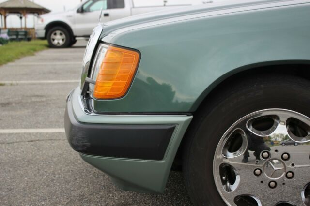 1993 Mercedes-Benz E-Class 300CE - photo 7