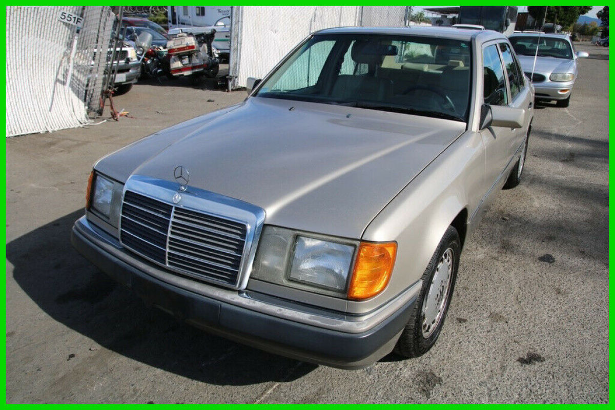 1993 Mercedes-Benz 300-Series 300E 2.6 (STD is Estimated)