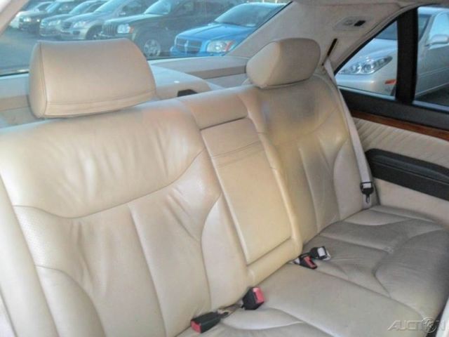 1993 Mercedes-Benz 300-Series 300SE 4dr Sedan - photo 7