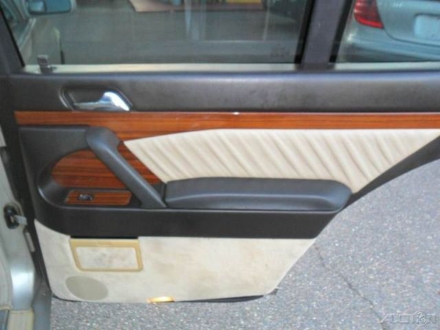 1993 Mercedes-Benz 300-Series 300SE 4dr Sedan - photo 8