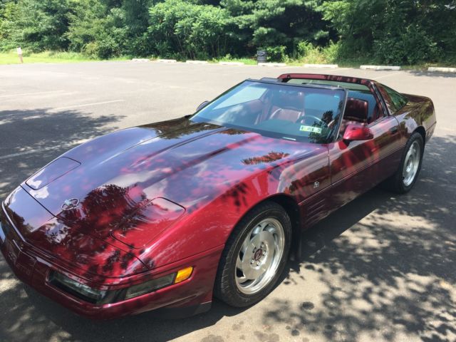 1993 Chevrolet Corvette 40th Anniversary only 20,000 miles! - photo 3