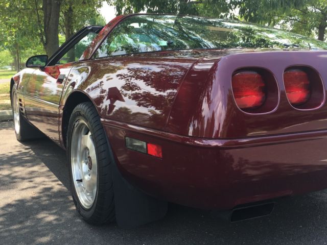 1993 Chevrolet Corvette 40th Anniversary only 20,000 miles! - photo 5