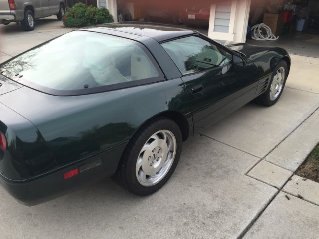 1993 Chevrolet Corvette Base Hatchback 2-Door - photo 5