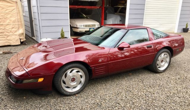 1993 40th Anniversary Edition 6 Speed Manual Coupe Pristine Condition 65k miles 1993 Chevrolet Corvette 40th Anniversary coupe