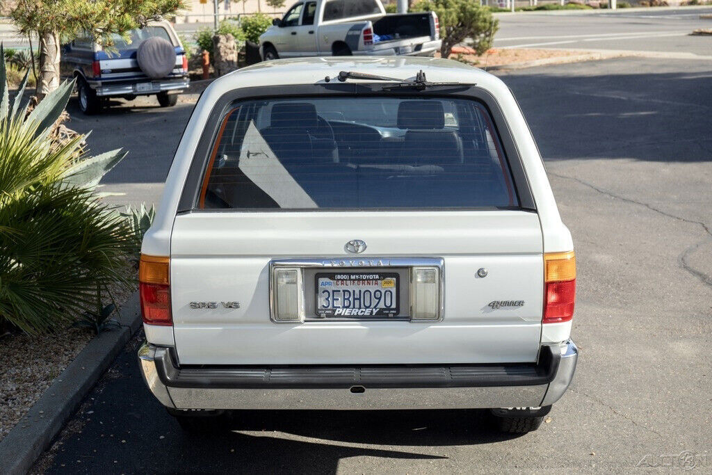 1993 Toyota 4Runner SR5 SUV - photo 4