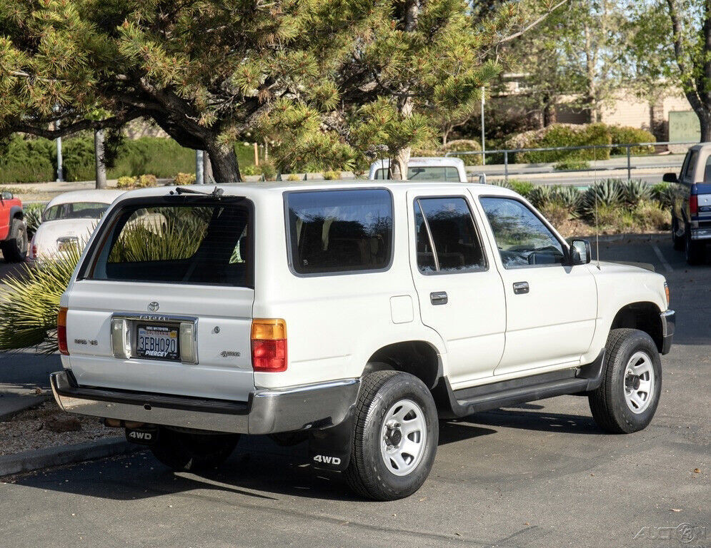 1993 Toyota 4Runner SR5 SUV - photo 5