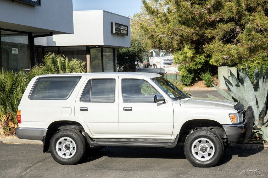 1993 Toyota 4Runner SR5 SUV - photo 6