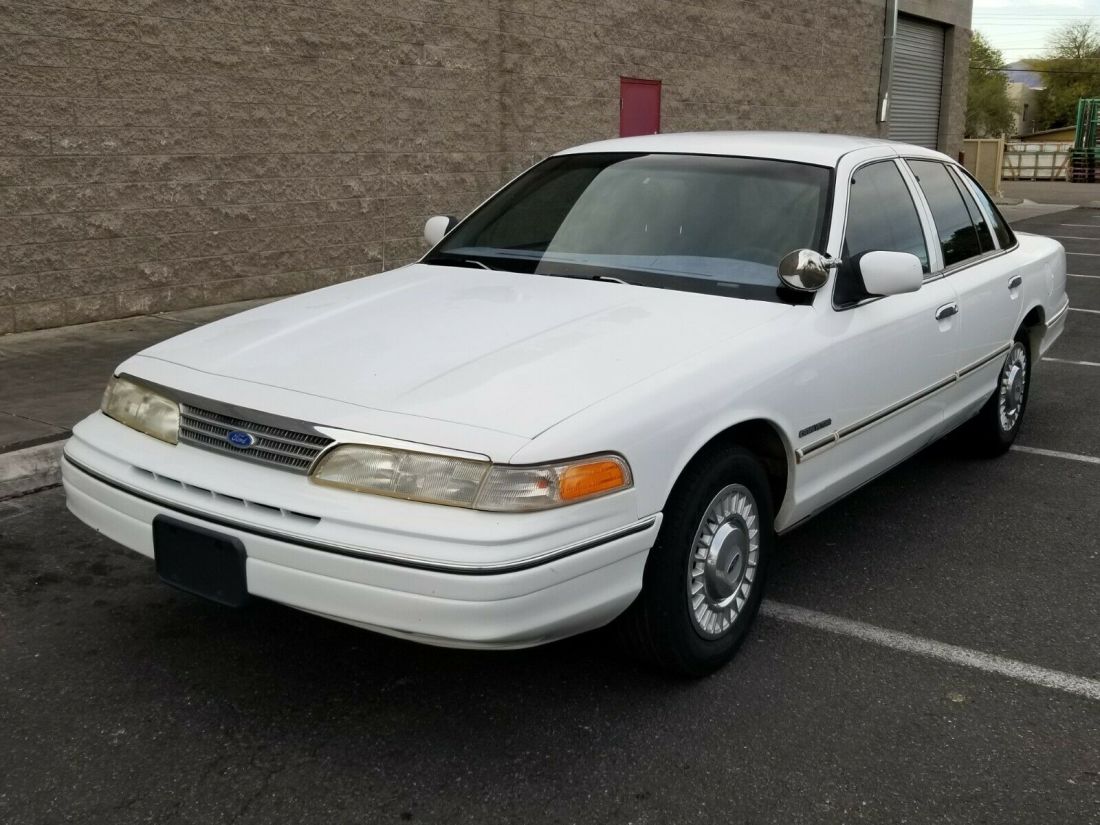 1993 Ford Crown Victoria Police Interceptor - photo 8