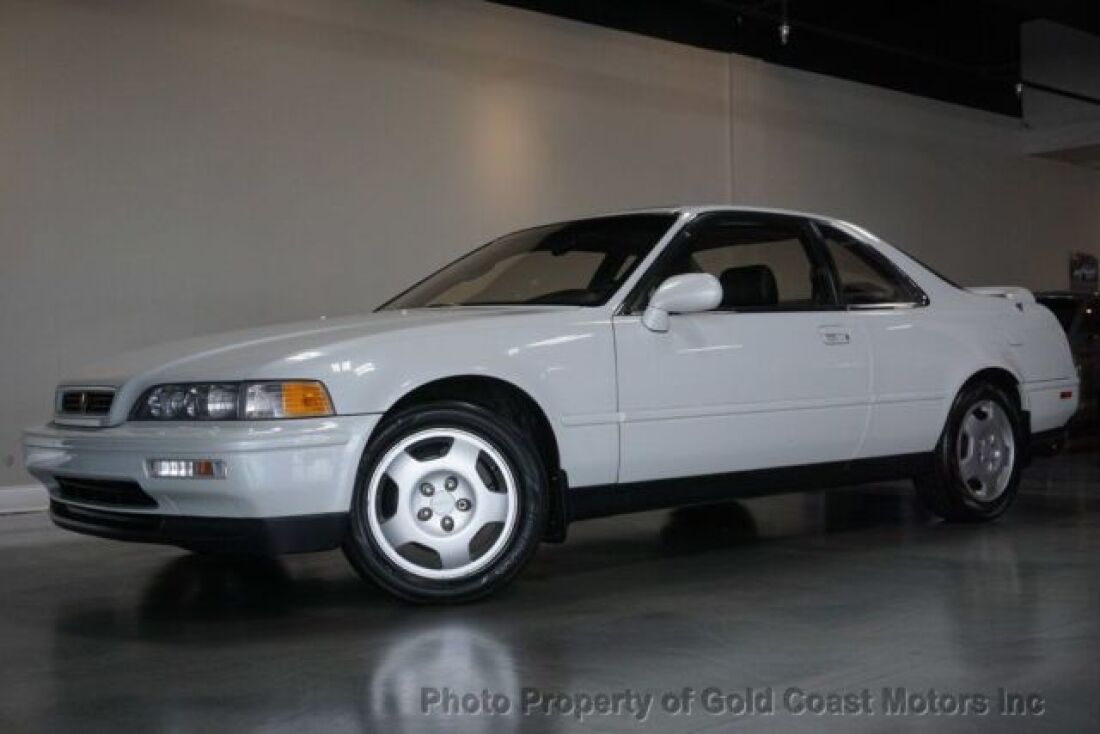 1993 Acura Legend *6-Speed Manual* *3.2L V6 Type-II Motor*