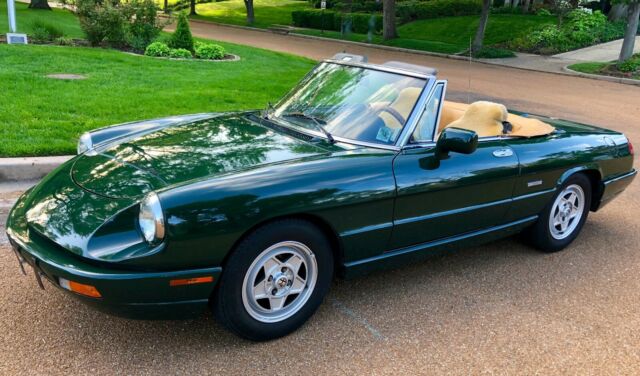 1993 Alfa Romeo Spider "One Family Owned" Only 46K "Service Records" Near Mint 1993 Alfa Romeo Spider Spider