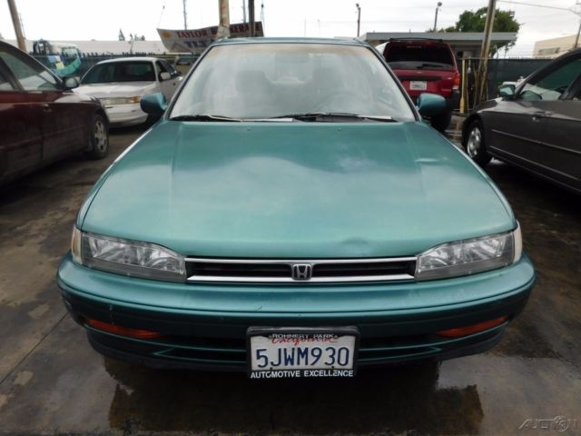 1993 Honda Accord Anniversary L - photo 2