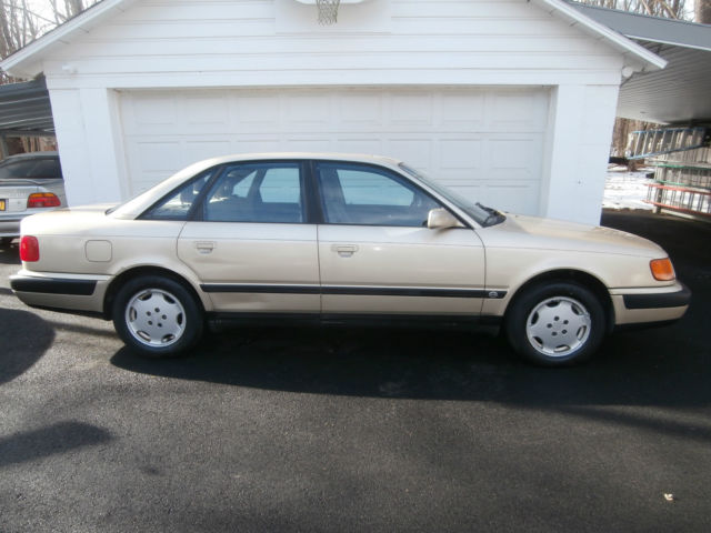 1993 Audi 100 4 door sedan - photo 2
