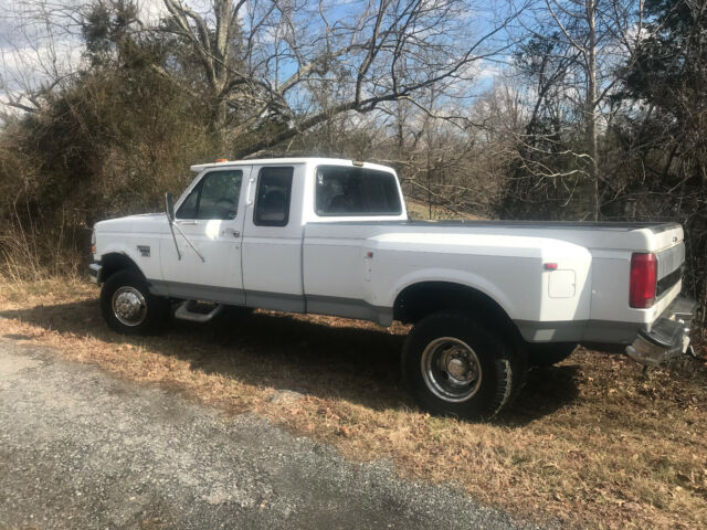 1993 Ford F-350 - photo 2
