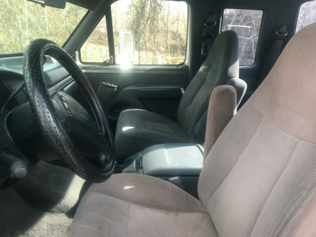 1993 Ford F-350 - photo 8