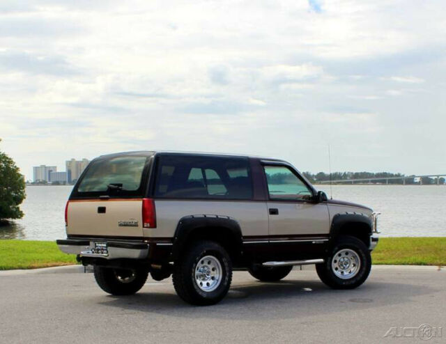 1993 Chevrolet Blazer Base 2dr 4WD SUV - photo 12