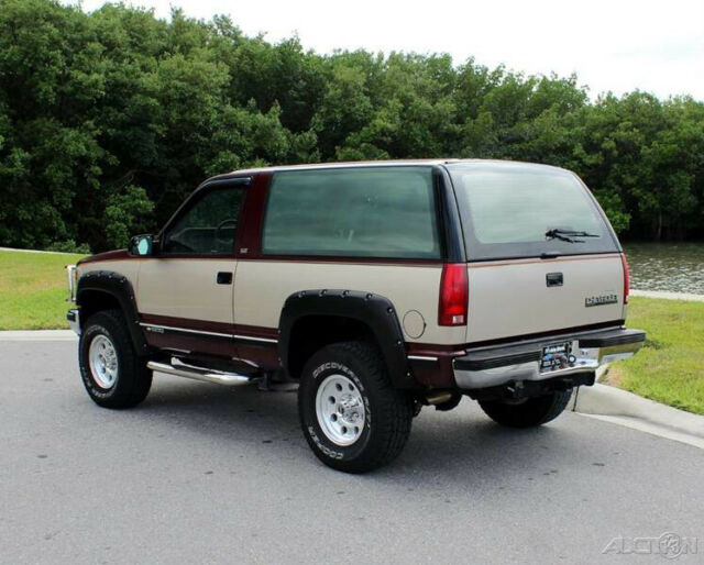 1993 Chevrolet Blazer Base 2dr 4WD SUV - photo 4