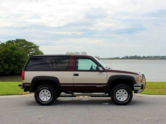1993 Chevrolet Blazer Base 2dr 4WD SUV - photo 5