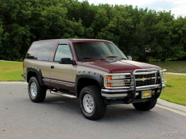 1993 Chevrolet Blazer Base 2dr 4WD SUV - photo 6