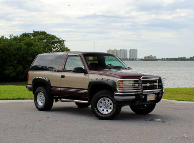 1993 Chevrolet Blazer Base 2dr 4WD SUV - photo 9