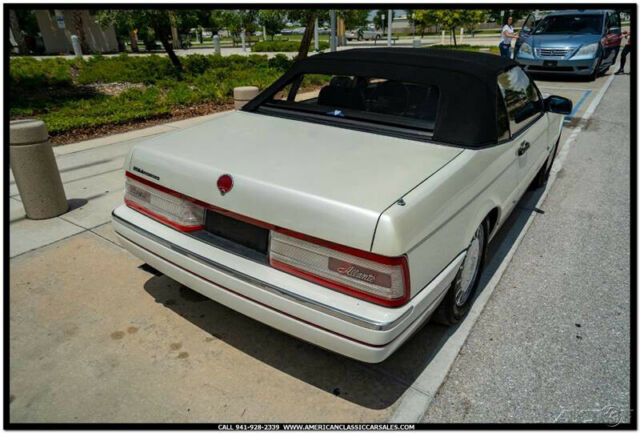 1993 Cadillac Allante Base 2dr Convertible - photo 4