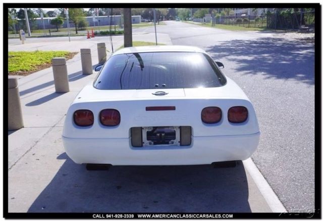 1993 Chevrolet Corvette Base 2dr Hatchback - photo 10