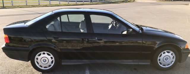 1993 BMW 3-Series SEDAN - photo 2