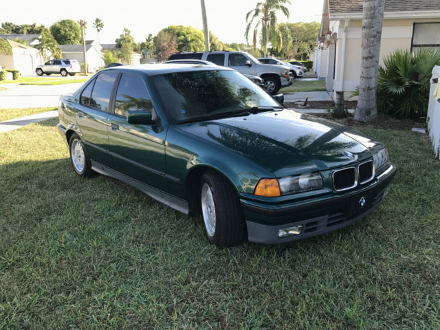 1993 BMW 325i Florida Family Car/ Florida Title/Garage Kept 1993 BMW 3-Series Base Sedan 4-Door