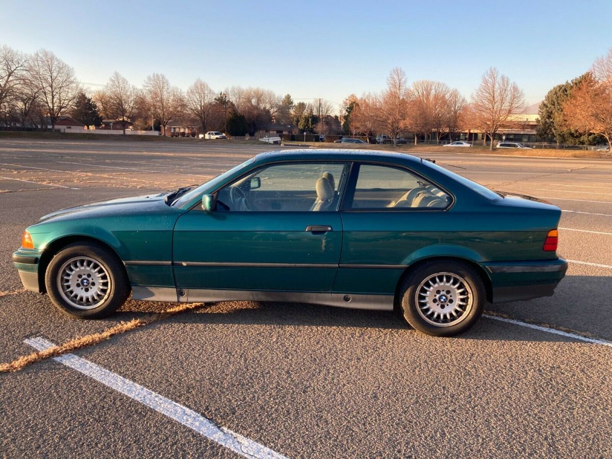 1993 BMW 3-Series 325is - photo 3