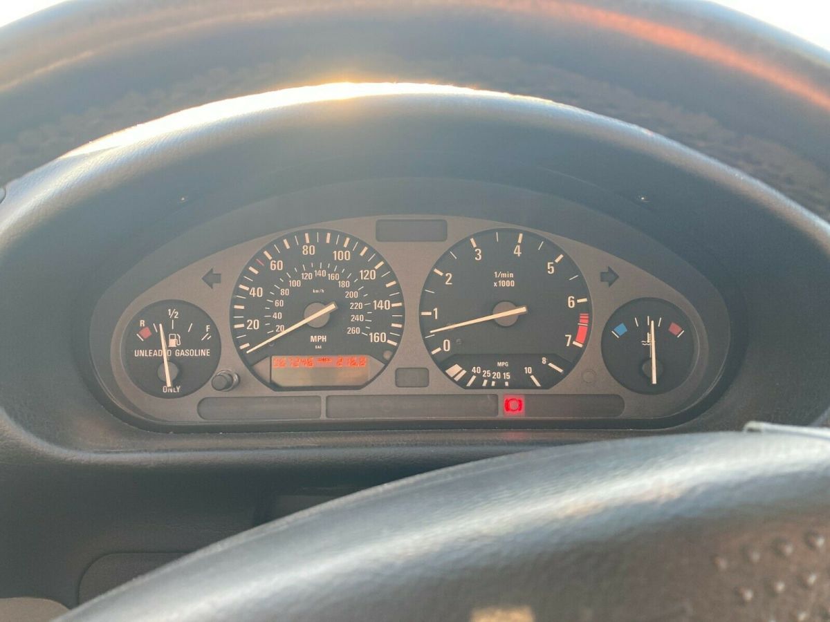 1993 BMW 3-Series 325is - photo 5