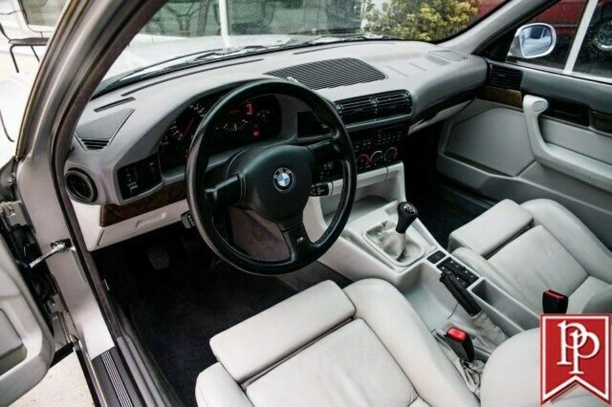 1993 BMW M5 Sedan - photo 5