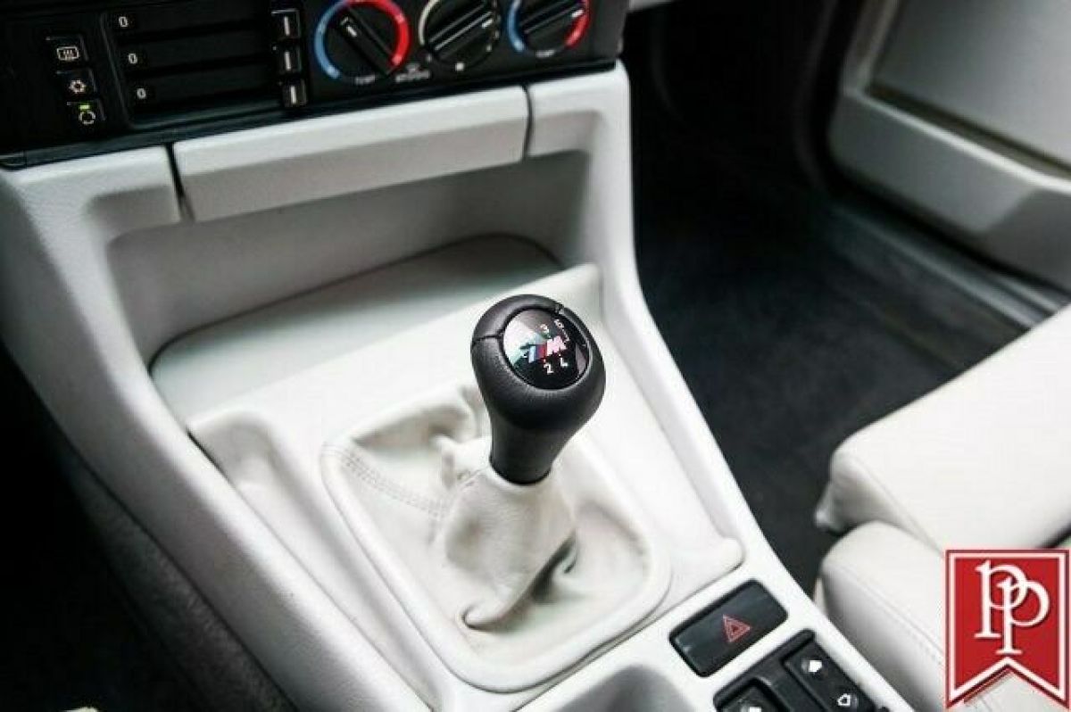 1993 BMW M5 Sedan - photo 6