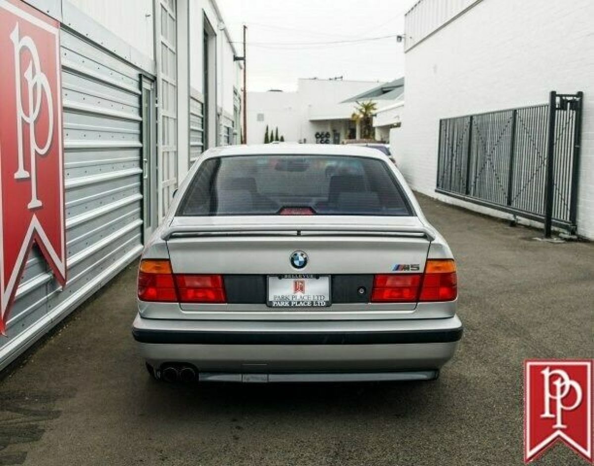 1993 BMW M5 Sedan - photo 8