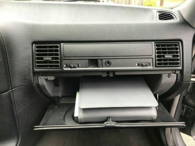 1993 BMW 3-Series 325is - photo 8