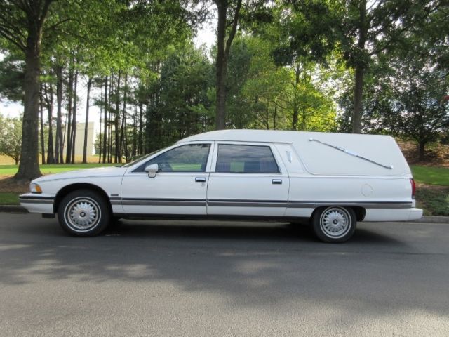 1993 Buick Roadmaster Eagle Hearse - photo 2