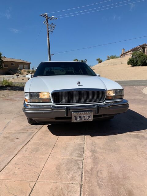 1993 Buick Park Avenue ULTRA - photo 2
