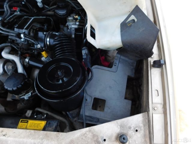 1993 Buick Regal Custom Sedan 4-Door - photo 10