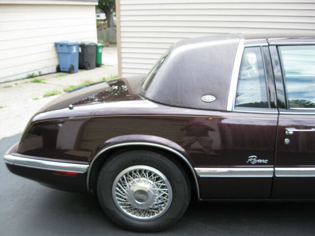 1993 Buick Riviera - photo 5